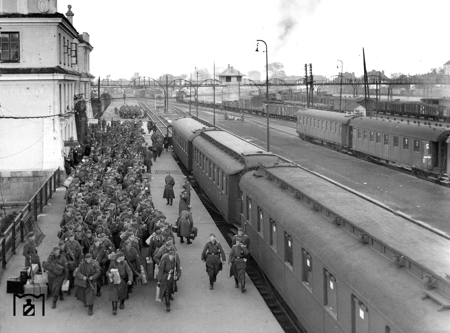 Привокзальная площадь Бреста 22 июня 1941 года. Вторая крепость 8 Привокзальная площадь Бреста 22 июня 1941 года. Вторая крепость 7