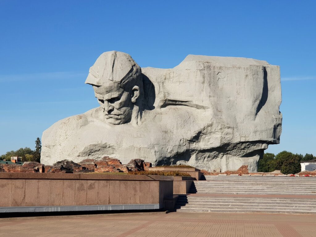 Брестская крепость глазами ребёнка — адаптированный маршрут для семей с детьми 7–12 лет 6 Брестская крепость глазами ребёнка — адаптированный маршрут для семей с детьми 7–12 лет 5
